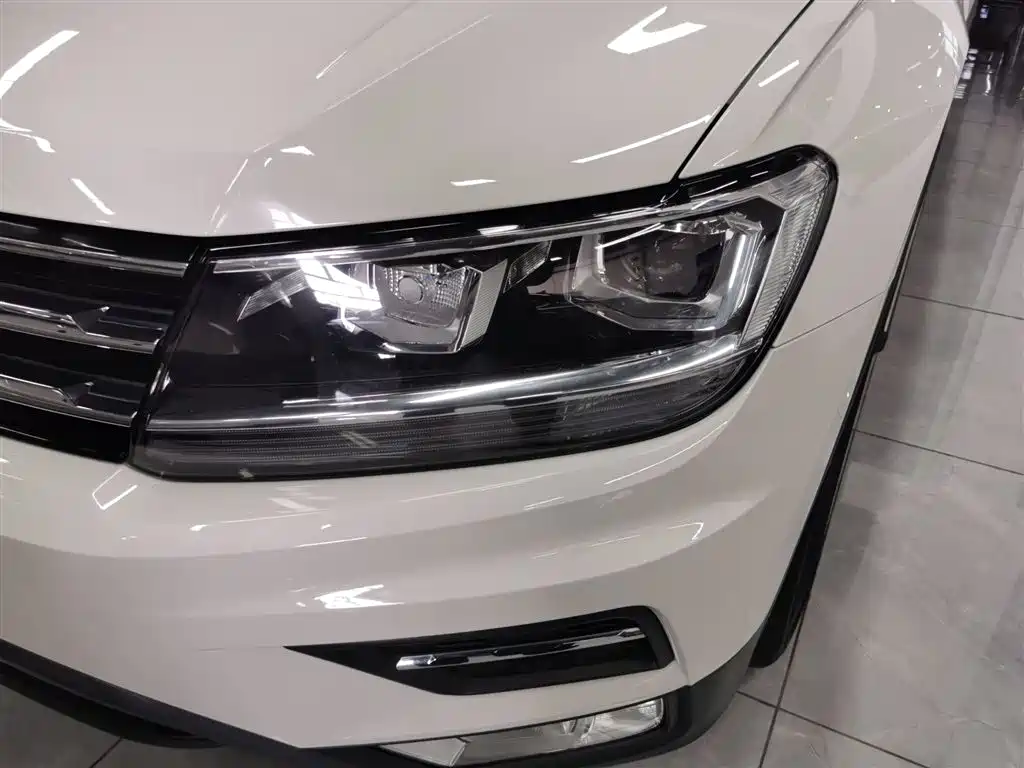 Volkswagen Tiguan L 2019 Facelift 330TSI Auto 2WD Panorama Comfort China VI фото 24