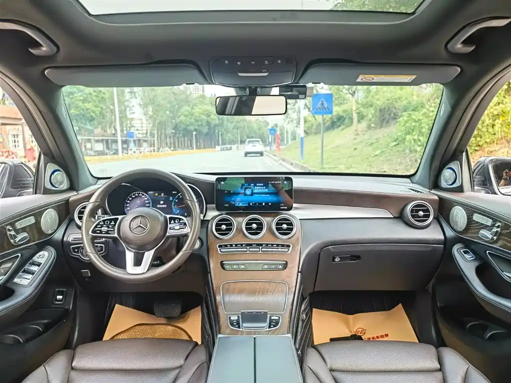 Mercedes-Benz GLC 2020 GLC 260 L 4MATIC Luxury фото 8