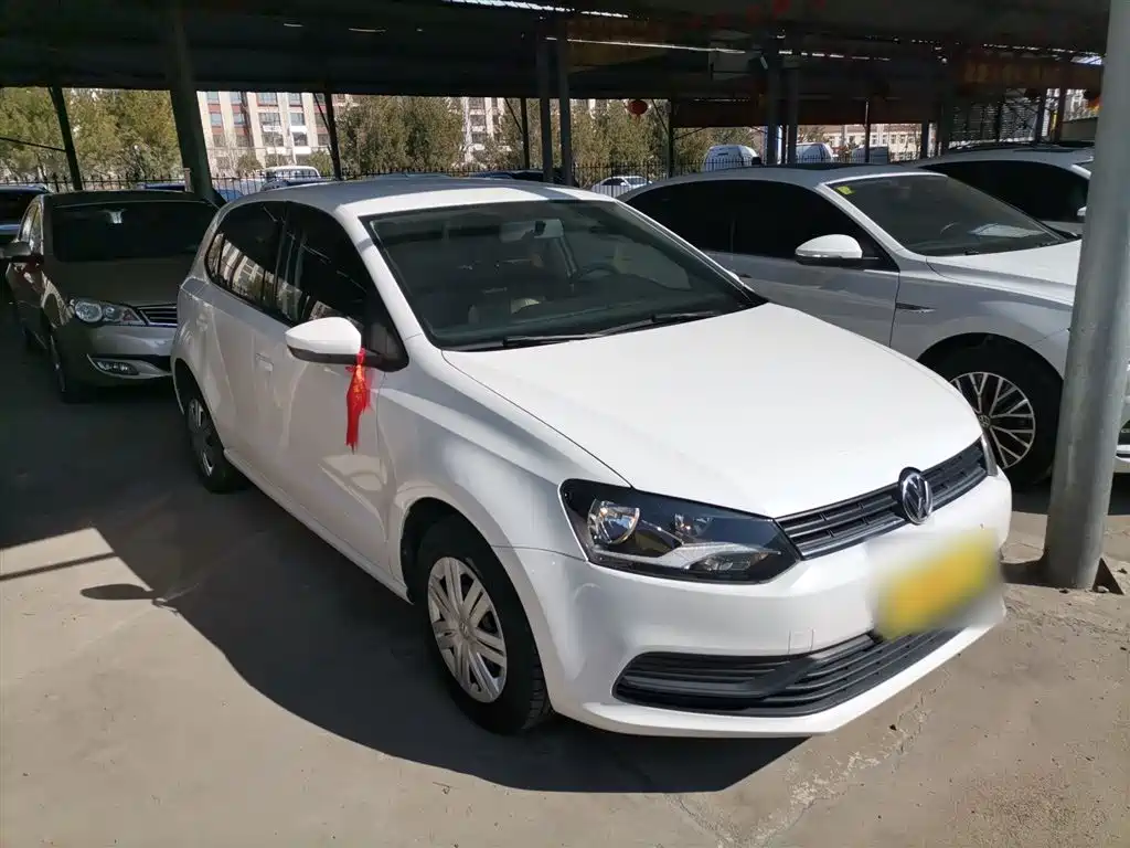 Volkswagen Polo 2016 1.4L Manual Trend фото 4