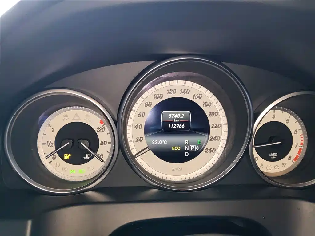 Mercedes-Benz E-Class (Import) 2014 E 200 Coupe фото 8