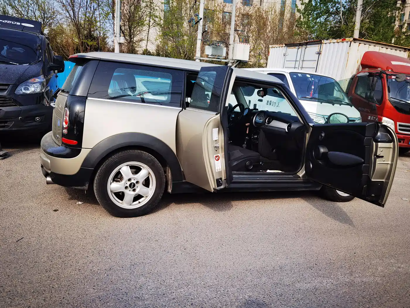 MINI CLUBMAN 2011 2011 1.6L ONE