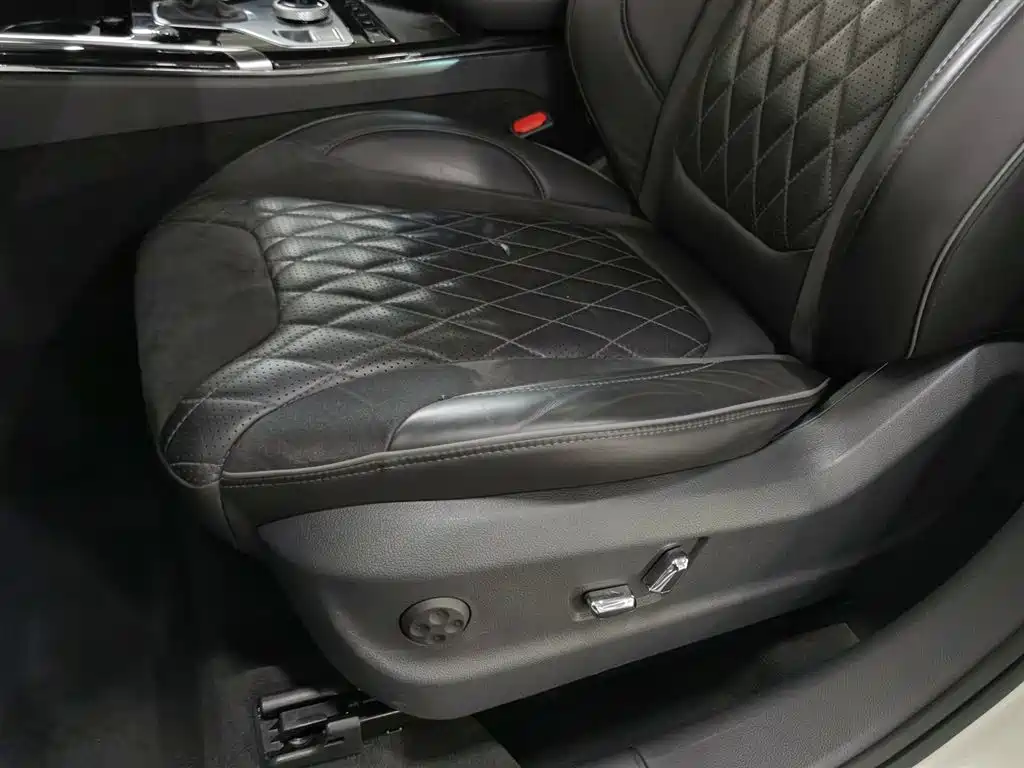 Hongqi HS5 2019 2.0T Smart Connect Enjoy 4WD Edition фото 20
