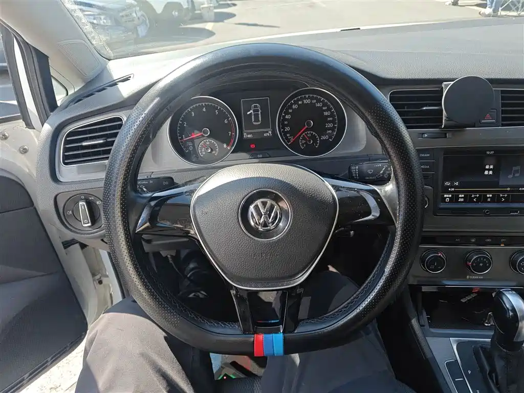 Volkswagen Golf 2016 230TSI Automatic Comfort фото 3
