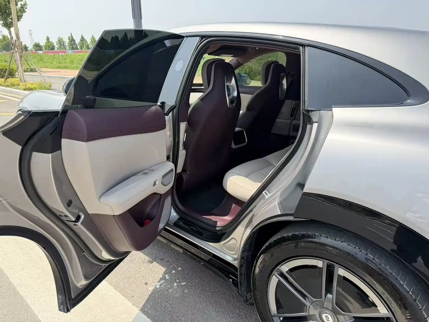 Xiaomi Auto Xiaomi YU7 2025 Extended Range AWD Pro фото 5