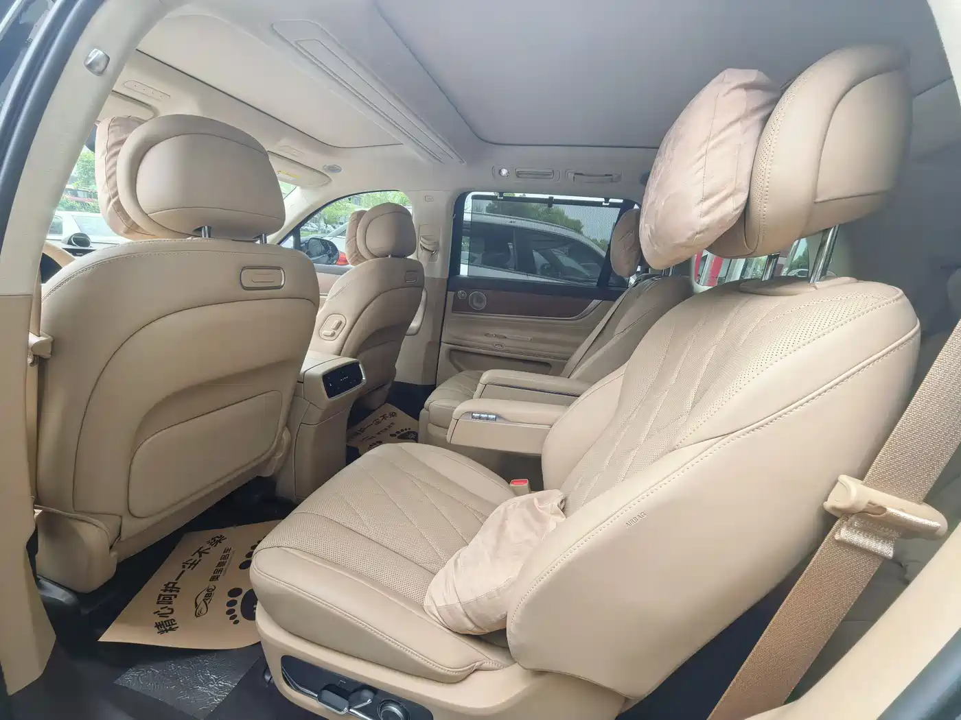 AITO Wenjie AITO M9 2024 Extended Range Ultra 42kWh 6-Seater фото 7
