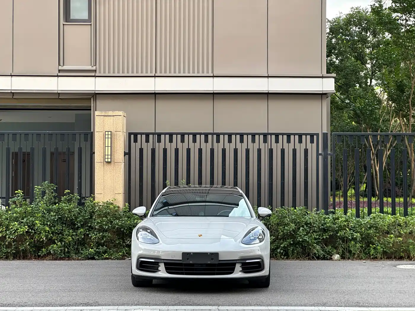 Фото 5 - Porsche Panamera New Energy