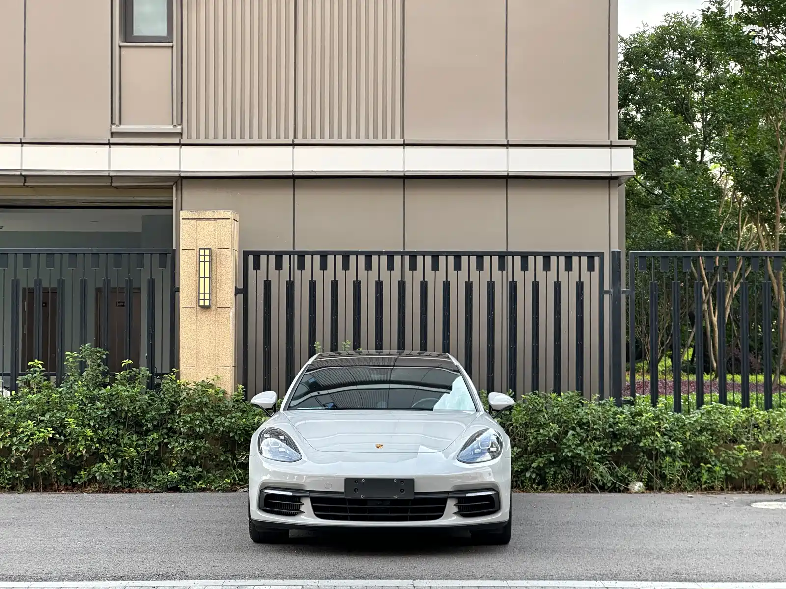 Фото 5 - Porsche Panamera New Energy