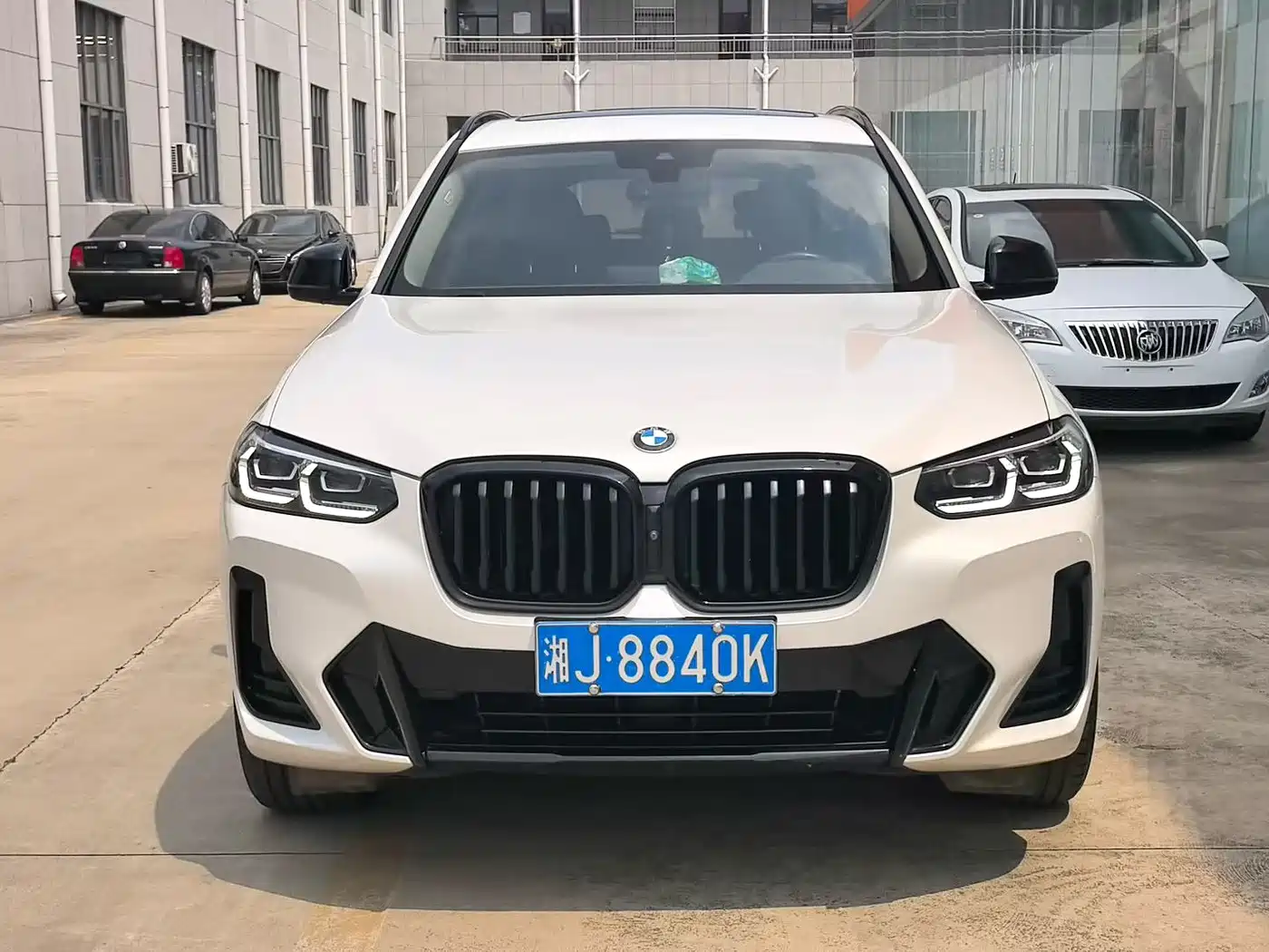 Фото 2 - BMW X3