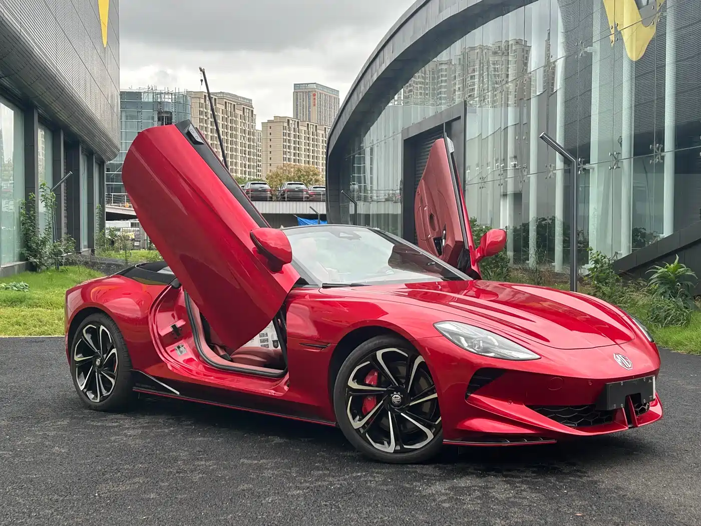 MG Cyberster 2026 2024 520km Legendary AWD Version