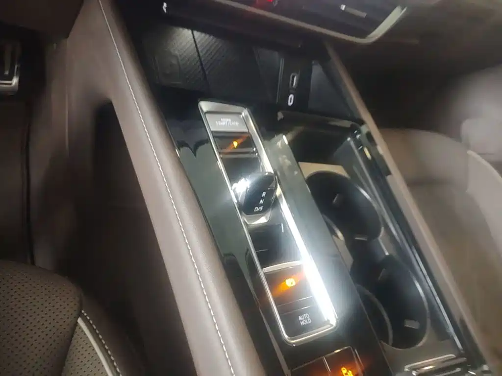 Volkswagen Viloran 2025 2024 380TSI Executive Edition