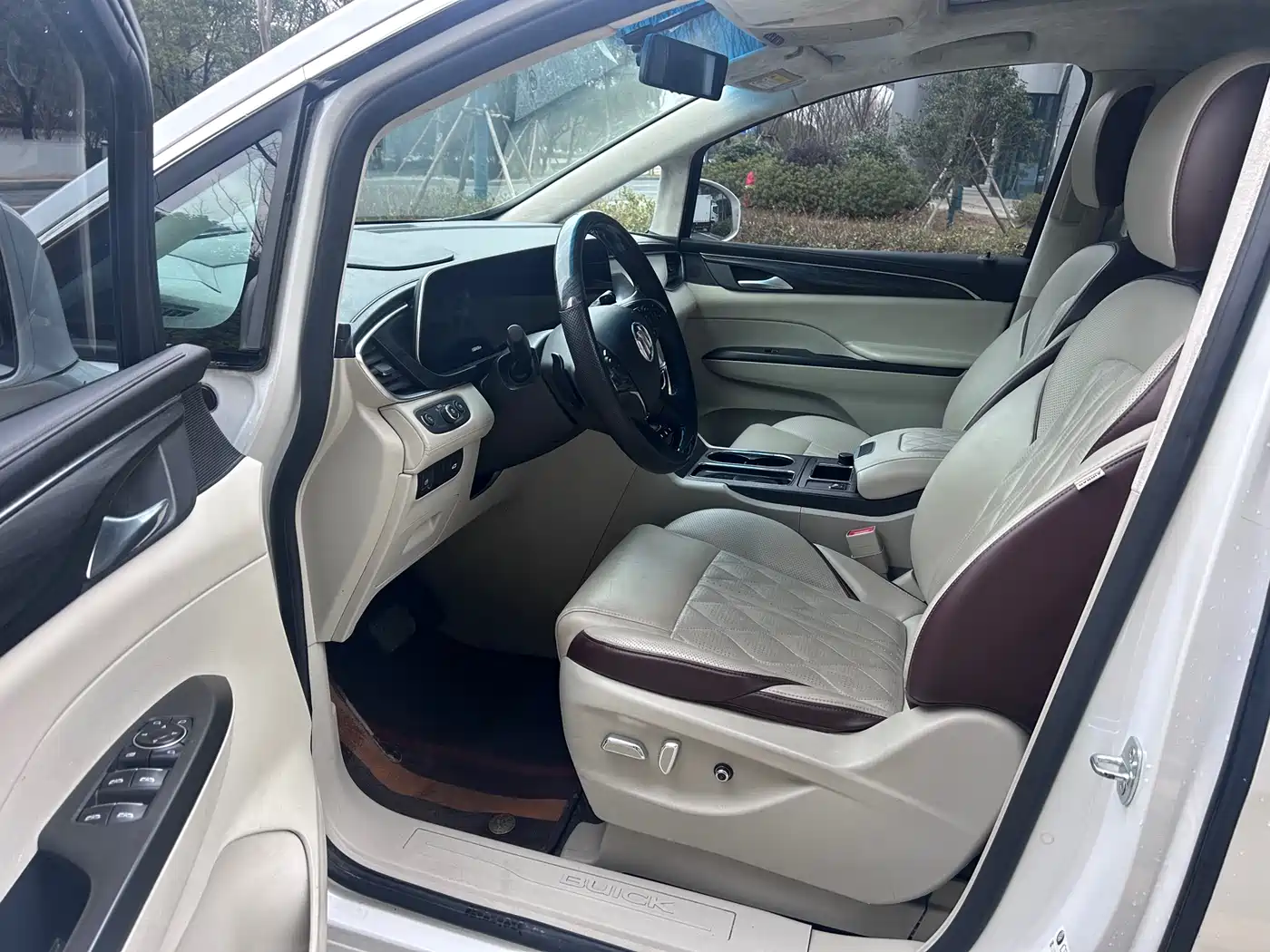 BUICK GL8