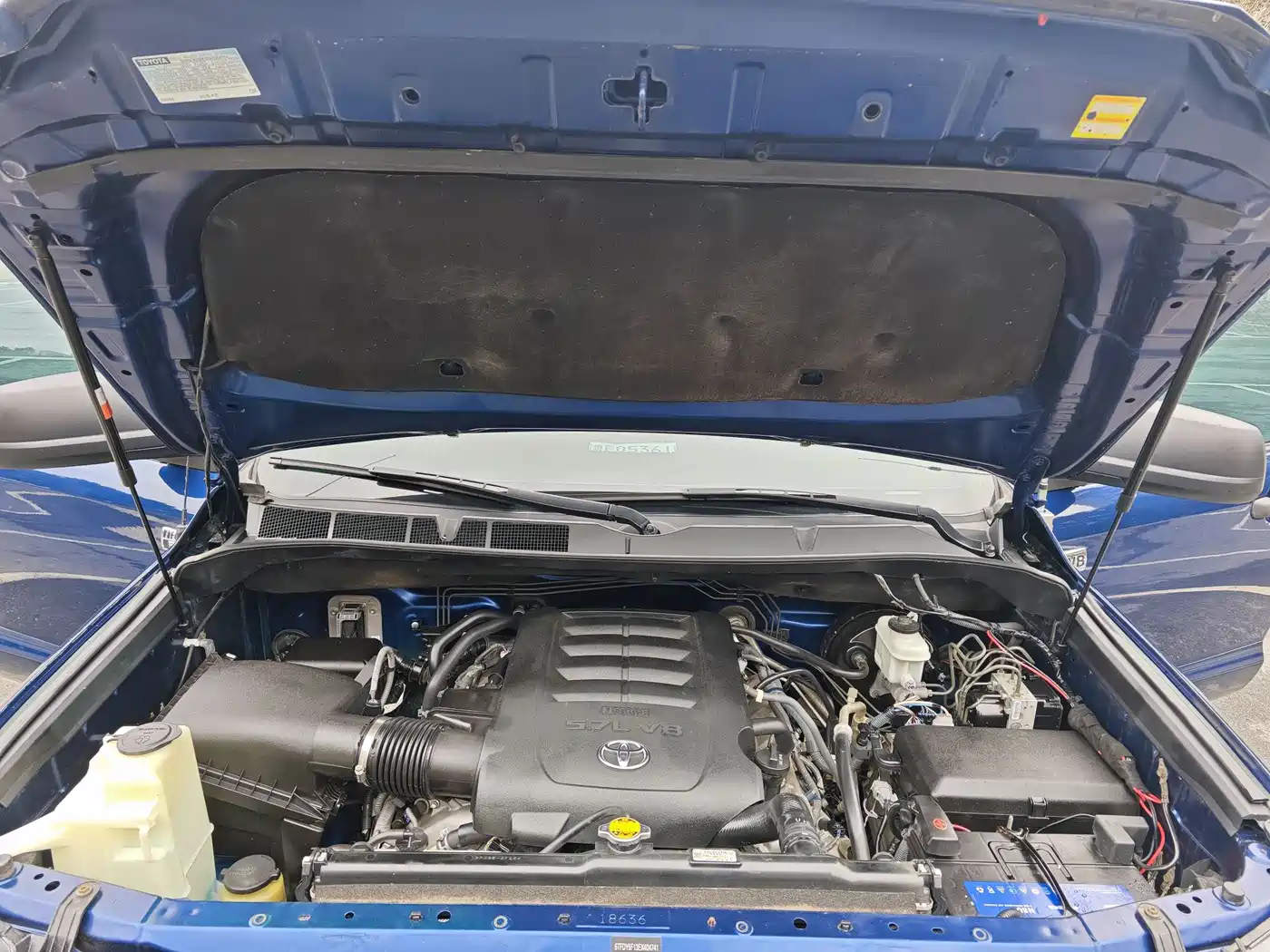 Toyota Tundra 2014 5.7L TRD Pro фото 12