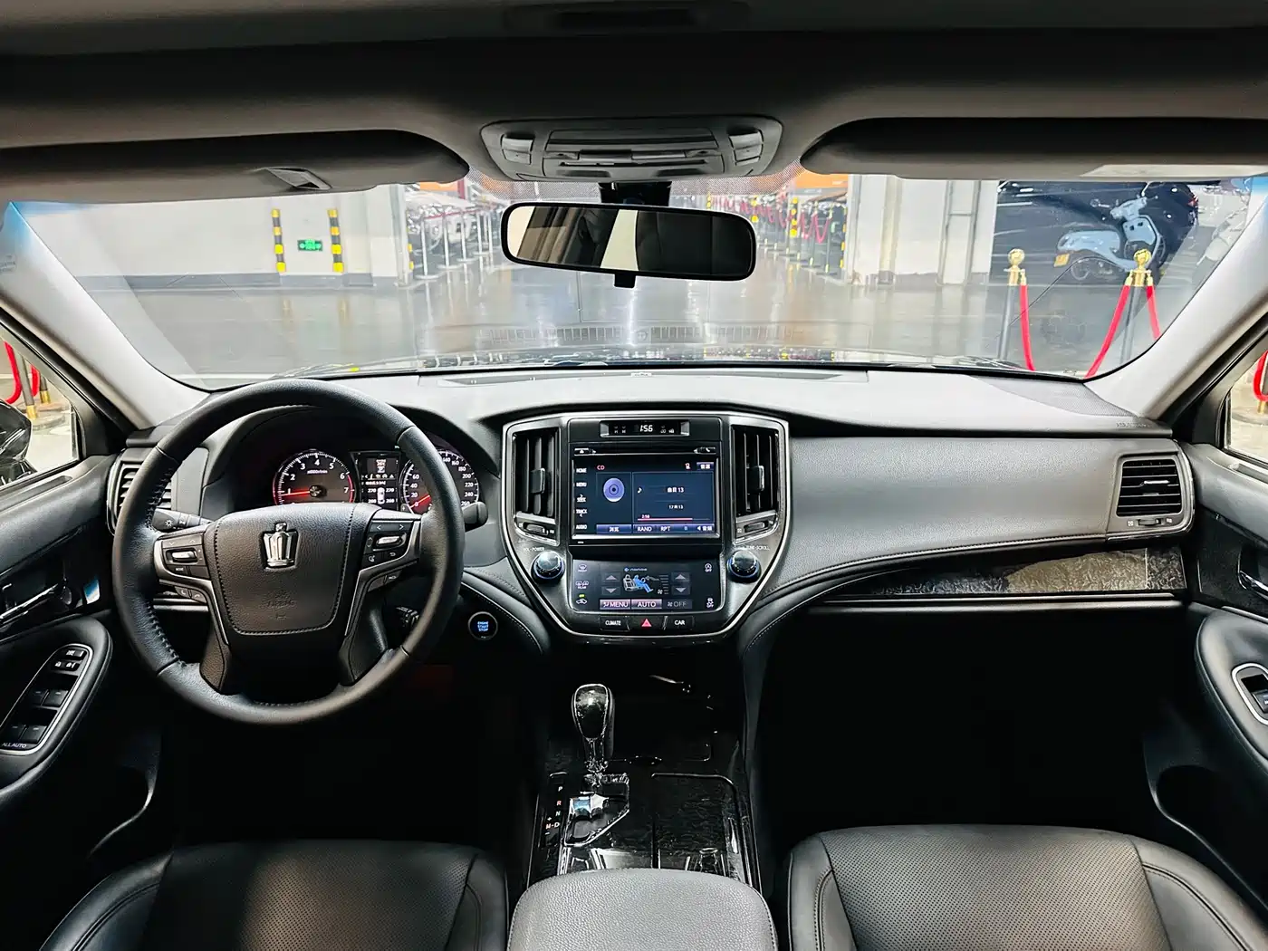 Toyota Crown 2018 2.0T Fashion Edition фото 10
