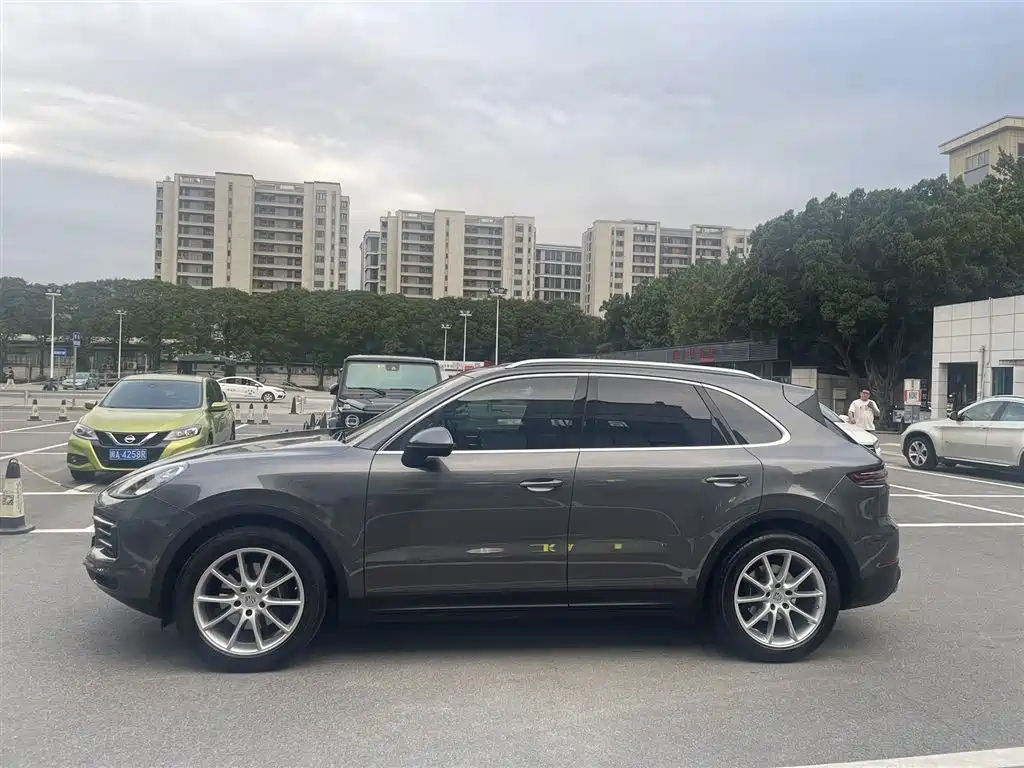 Porsche Cayenne 2019 Cayenne 3.0T фото 3