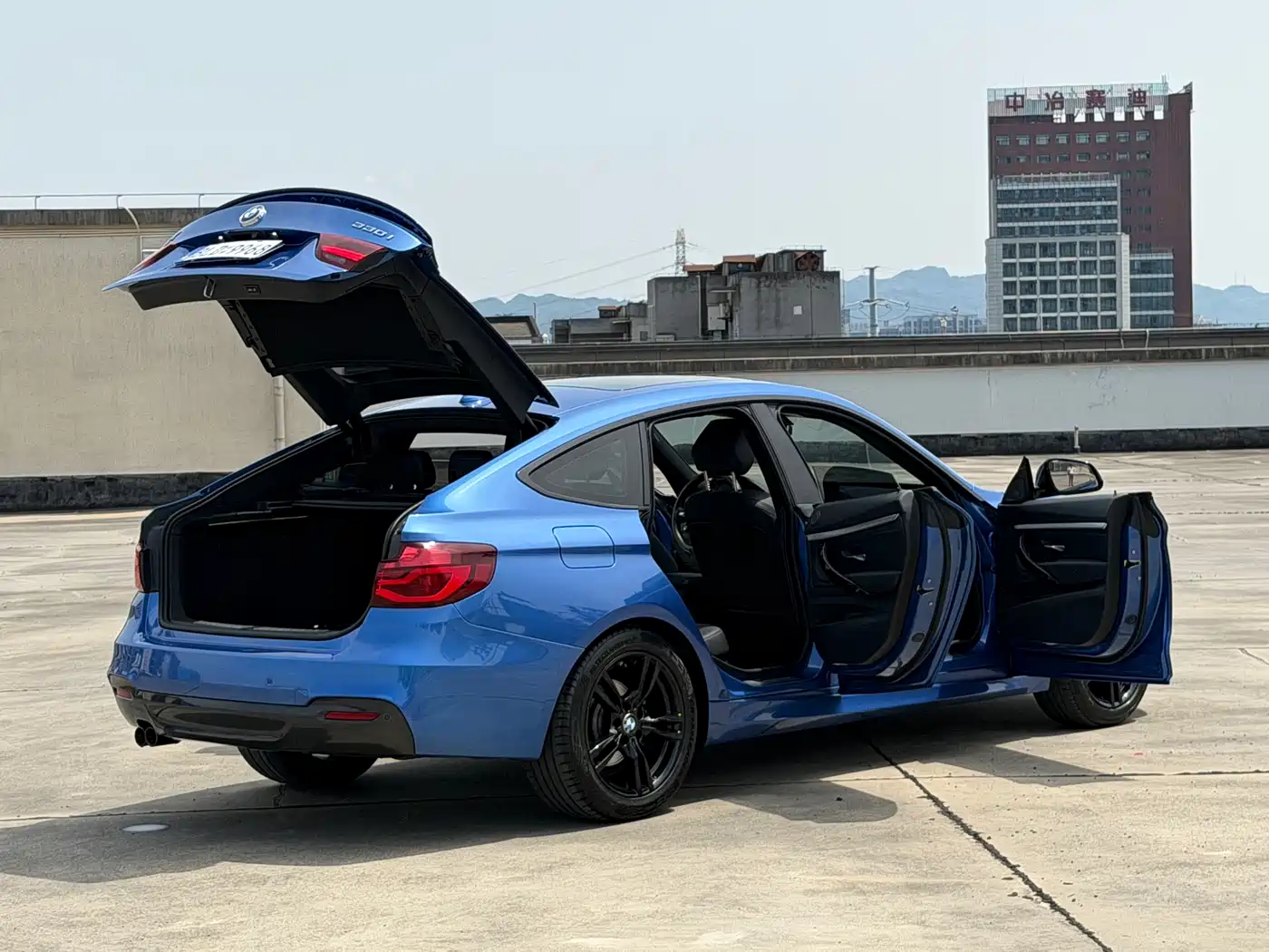 BMW 3 Series GT 2020 320i M Sport Black Night Edition фото 8