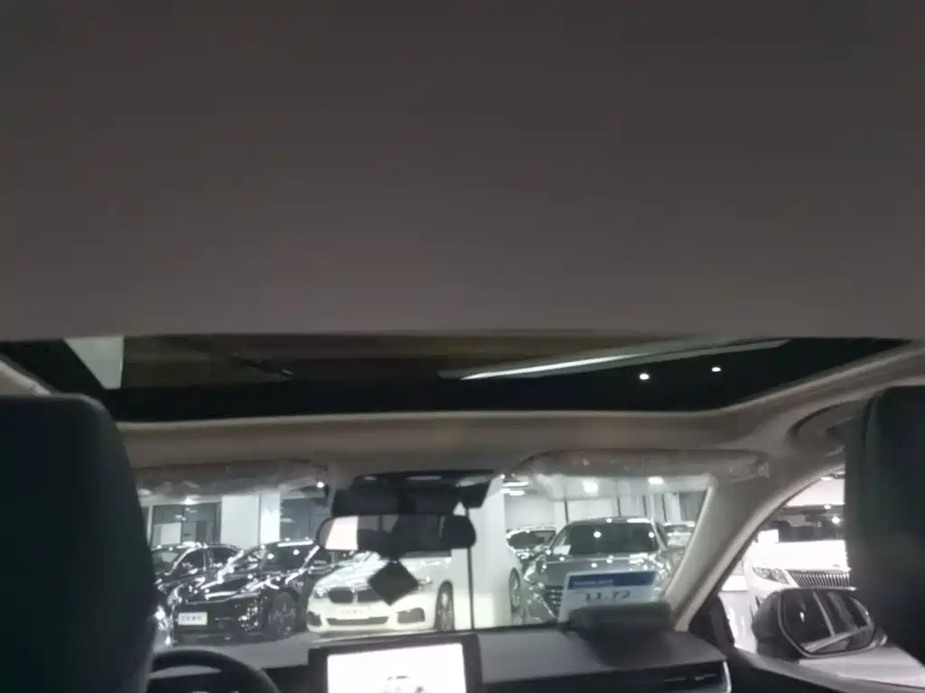 Toyota Camry 2025 2024 2.0GVP Luxury Edition