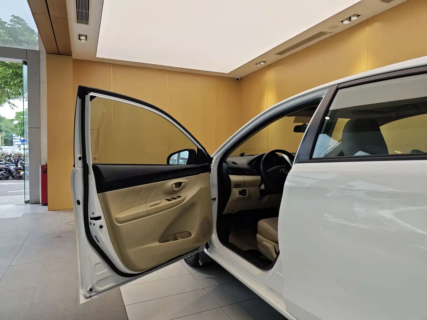 Toyota Vios FS 2017 1.5L CVT Fengchi Edition фото 8