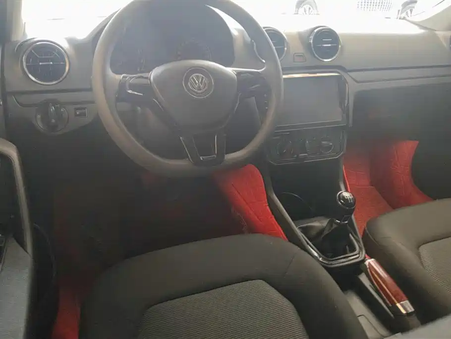 Volkswagen Jetta 2017 1.4L Manual Fashion фото 12