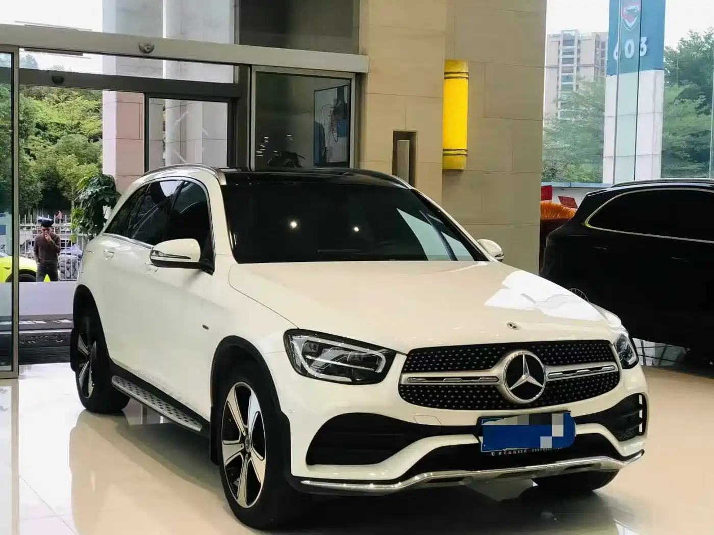 Mercedes-Benz GLC 2022 Model GLC 300 L 4MATIC Dynamic Edition фото 3