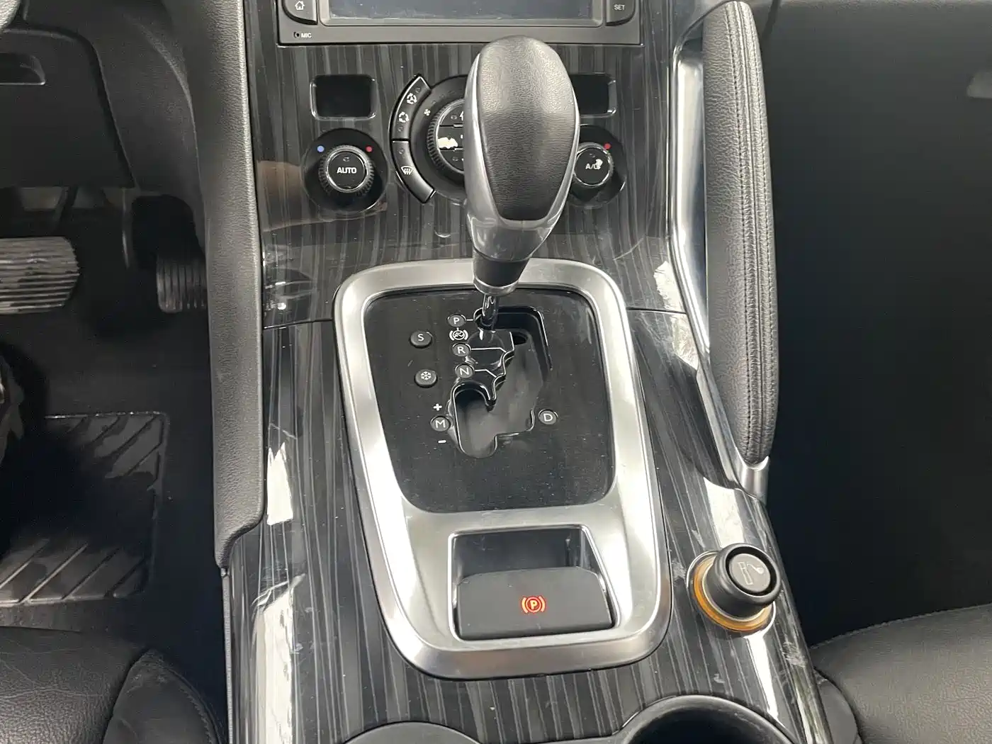 Peugeot 3008 2013 1.6THP Automatic Trend Edition фото 9