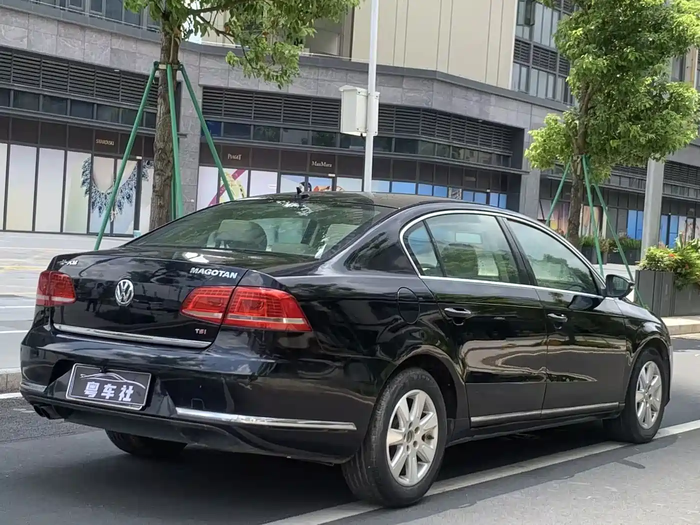 Volkswagen Magotan 2012 Facelift 1.8TSI Luxury фото 6