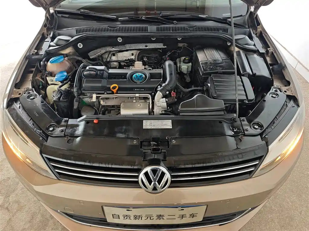 Volkswagen Sagitar 2014 1.4TSI Automatic Luxury фото 13