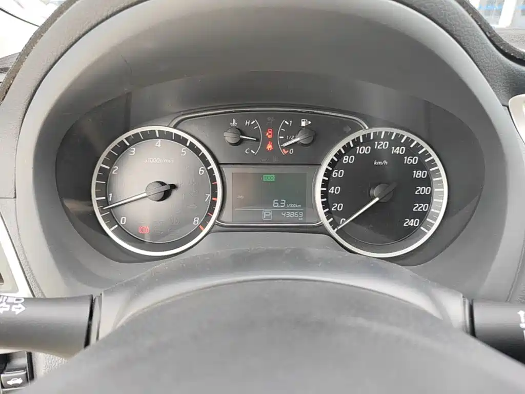 Nissan SYLPHY, миниатюра 12