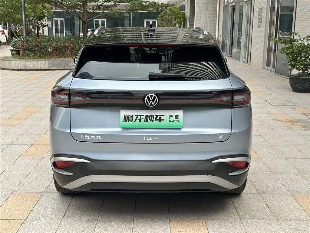 VOLKSWAGEN ID.4 X