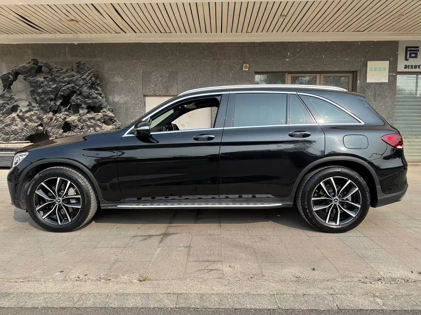 Mercedes-Benz GLC 2020 Facelift GLC 300 L 4MATIC Dynamic фото 4