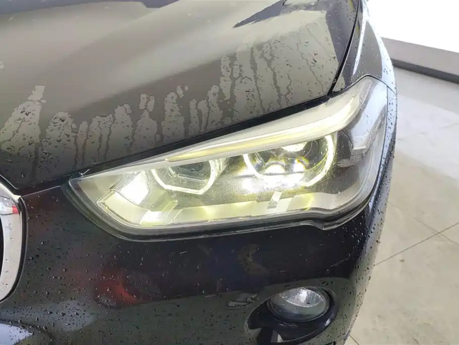 BMW X1 2019 sDrive20Li Leading Model фото 5