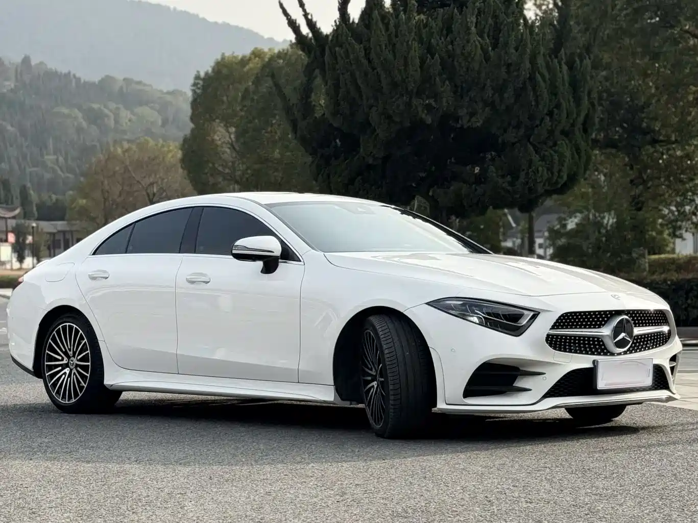 MERCEDES-BENZ CLS