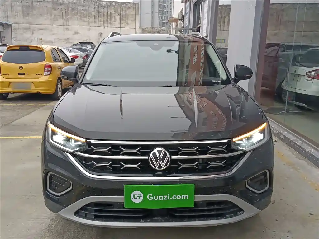 Volkswagen Tayron 2024 330TSI 2WD Luxury Plus Advanced фото 3