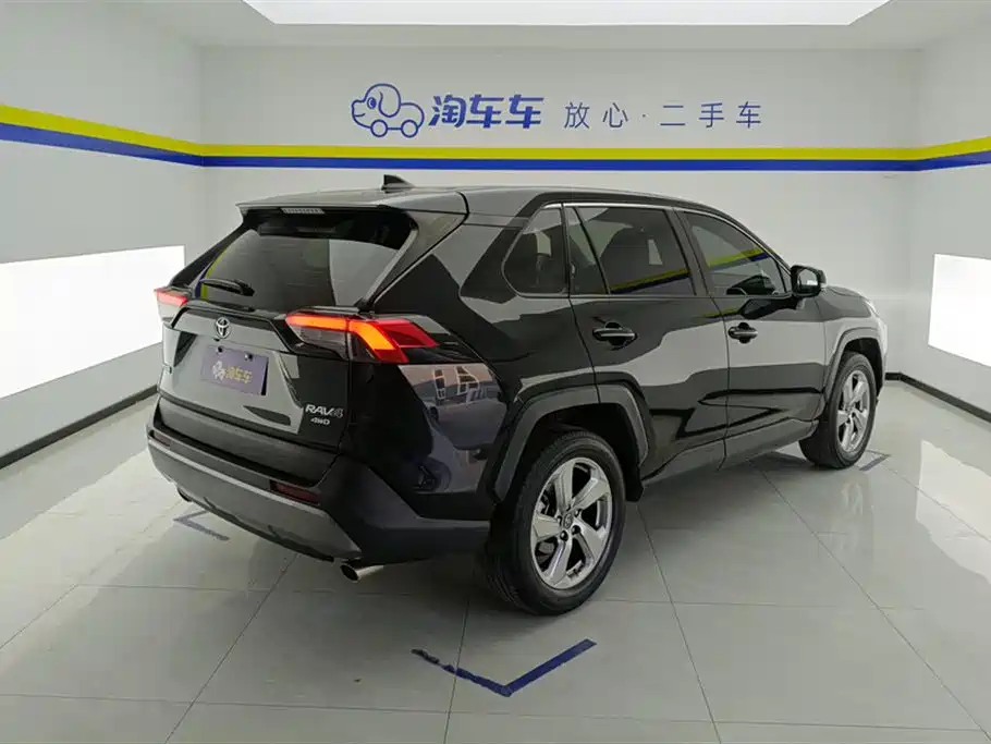 Toyota RAV4 Rongfang 2021 2.0L CVT 4WD Trend PLUS фото 3