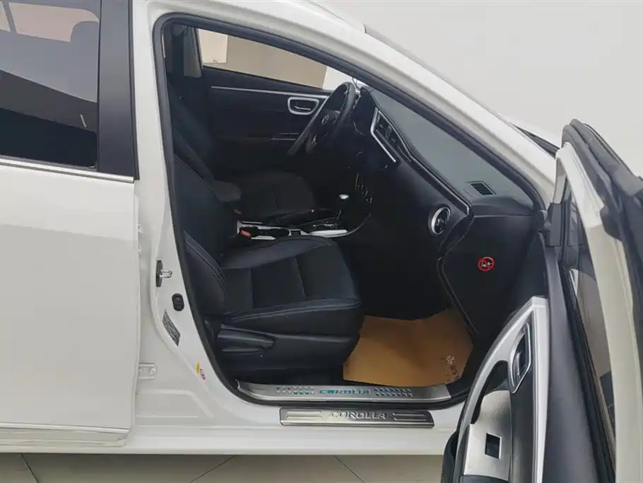 Toyota Corolla 2017 Facelift 1.2T S-CVT GL-i Leather Edition фото 8
