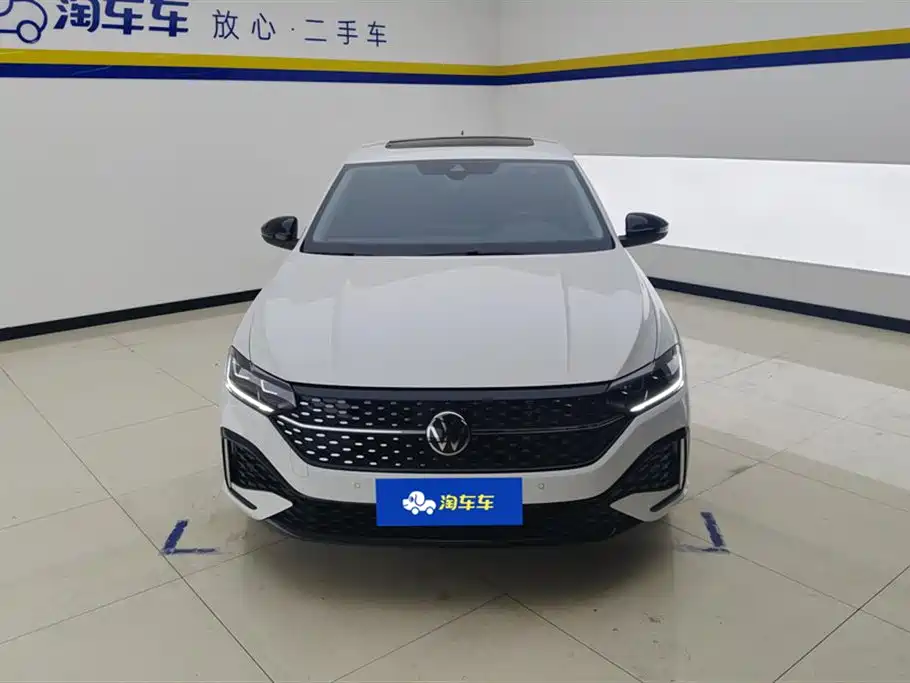 Volkswagen Lavida 2023 Model 300TSI DSG Starlight Leading Edition фото 2
