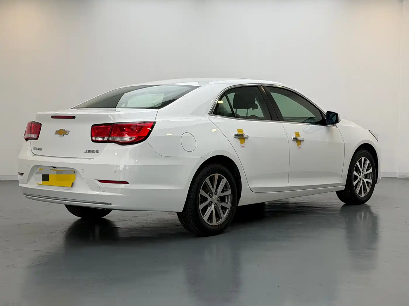 Chevrolet Malibu 2016 2.0L Automatic Luxury фото 4
