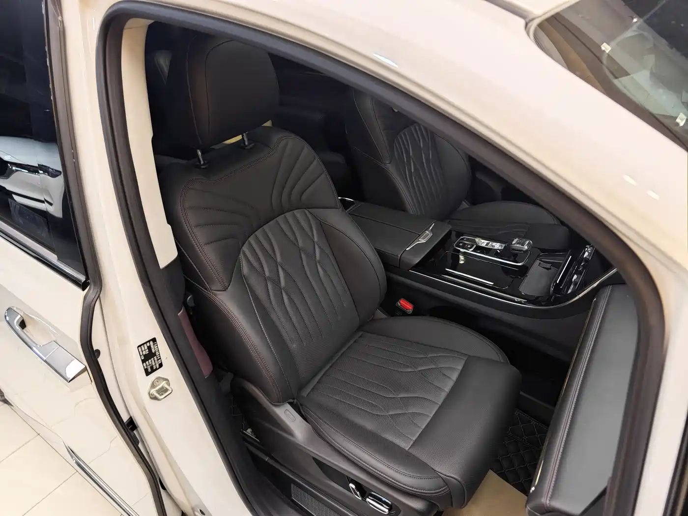 GAC Trumpchi Trumpchi M8 2024 Master Series 400T Ultimate Edition фото 33