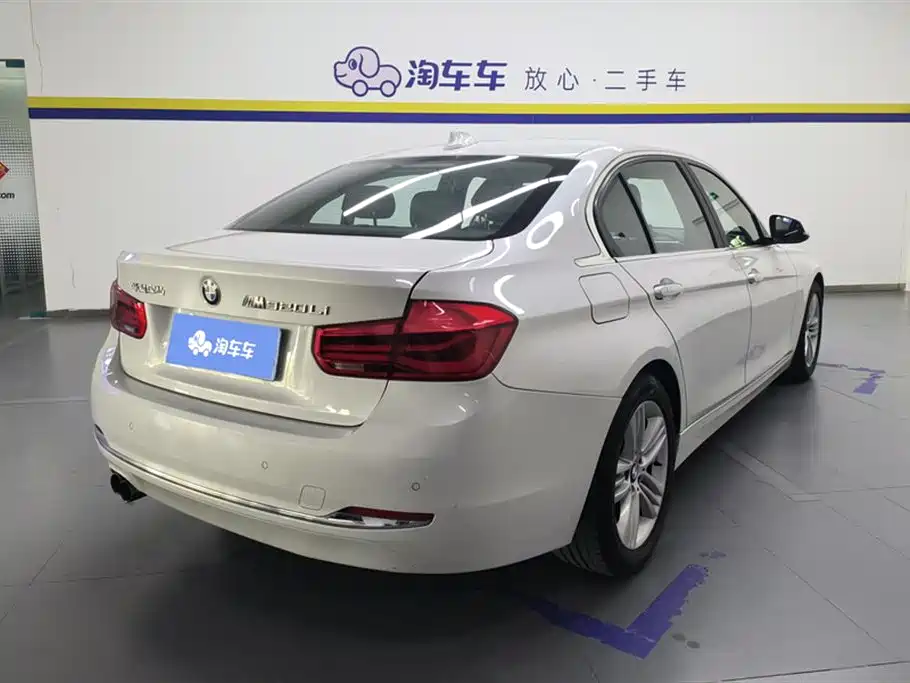 BMW 3 Series 2017 320Li Fashion фото 3