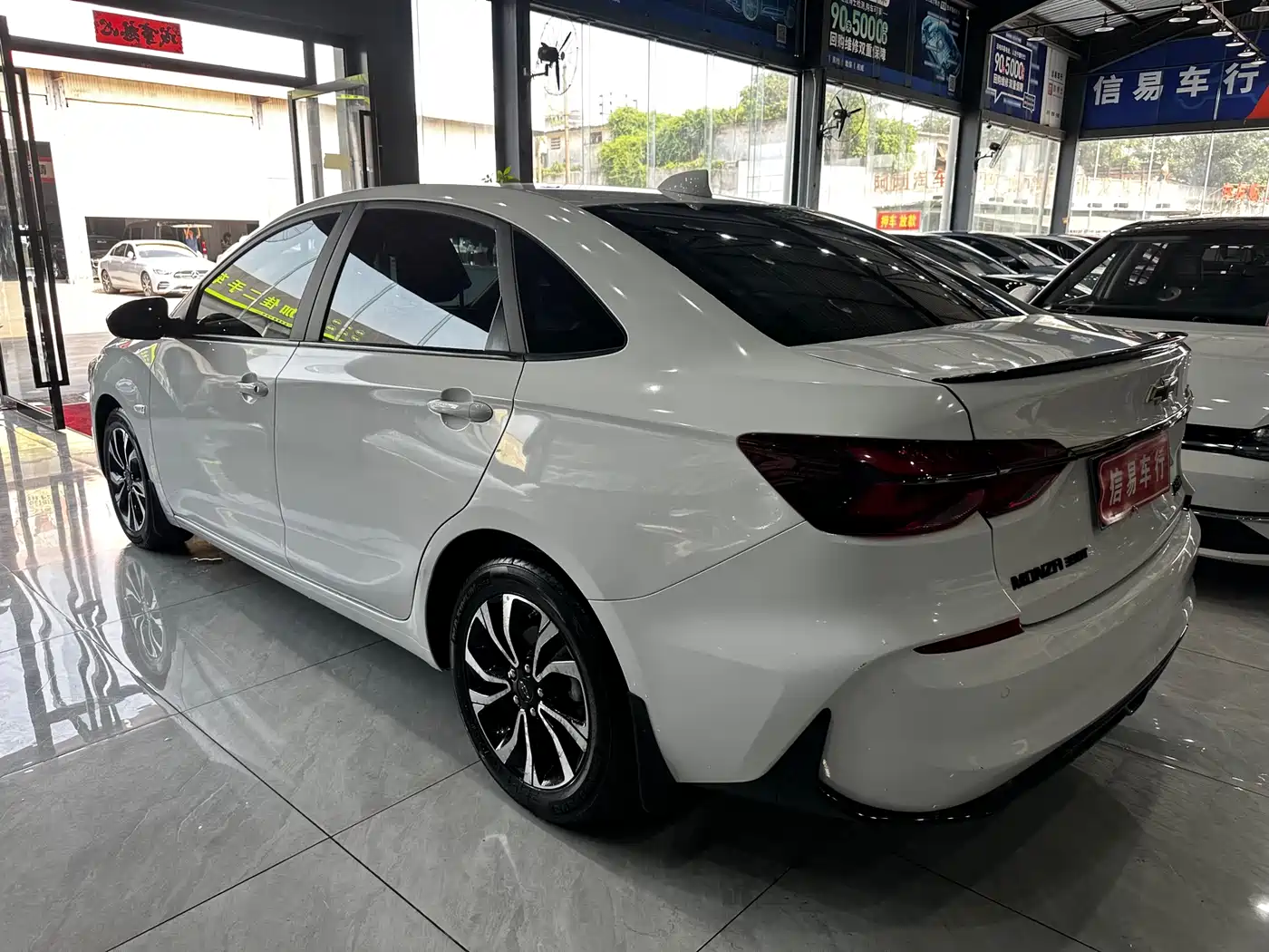 Chevrolet Monza 2019 RS 330T Auto Smooth Edition China VI фото 15