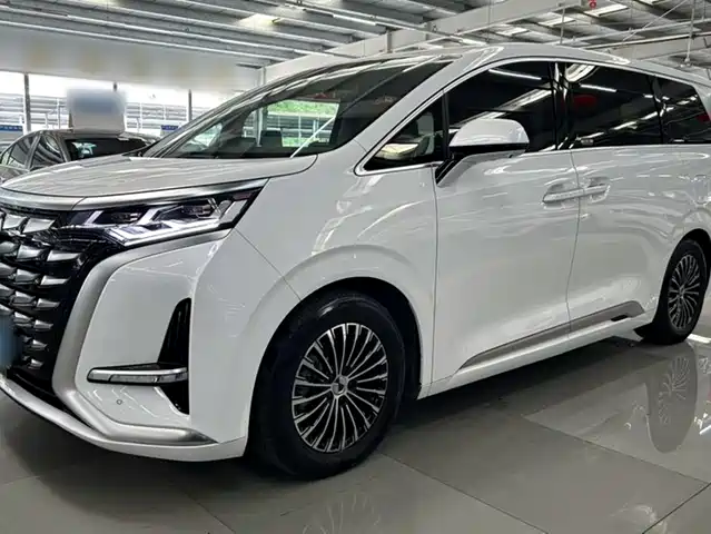 Denza D9 DM-i 970, Полный привод, Престиж