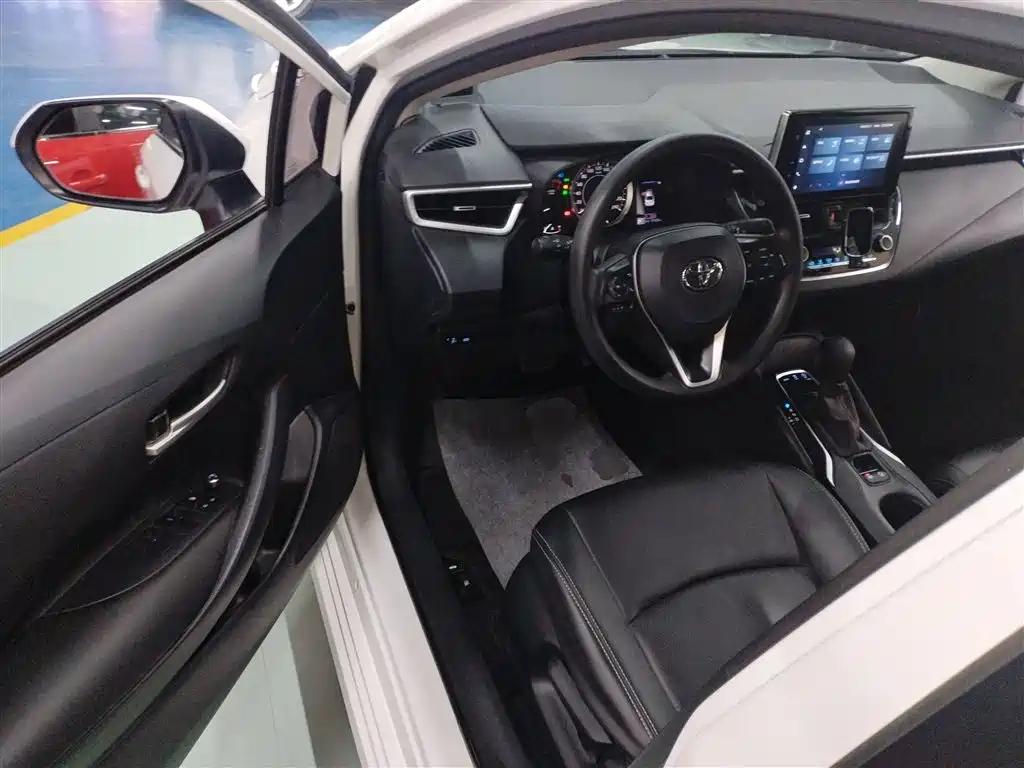 Toyota Corolla 2021 1.2T S-CVT Elite PLUS Edition фото 12