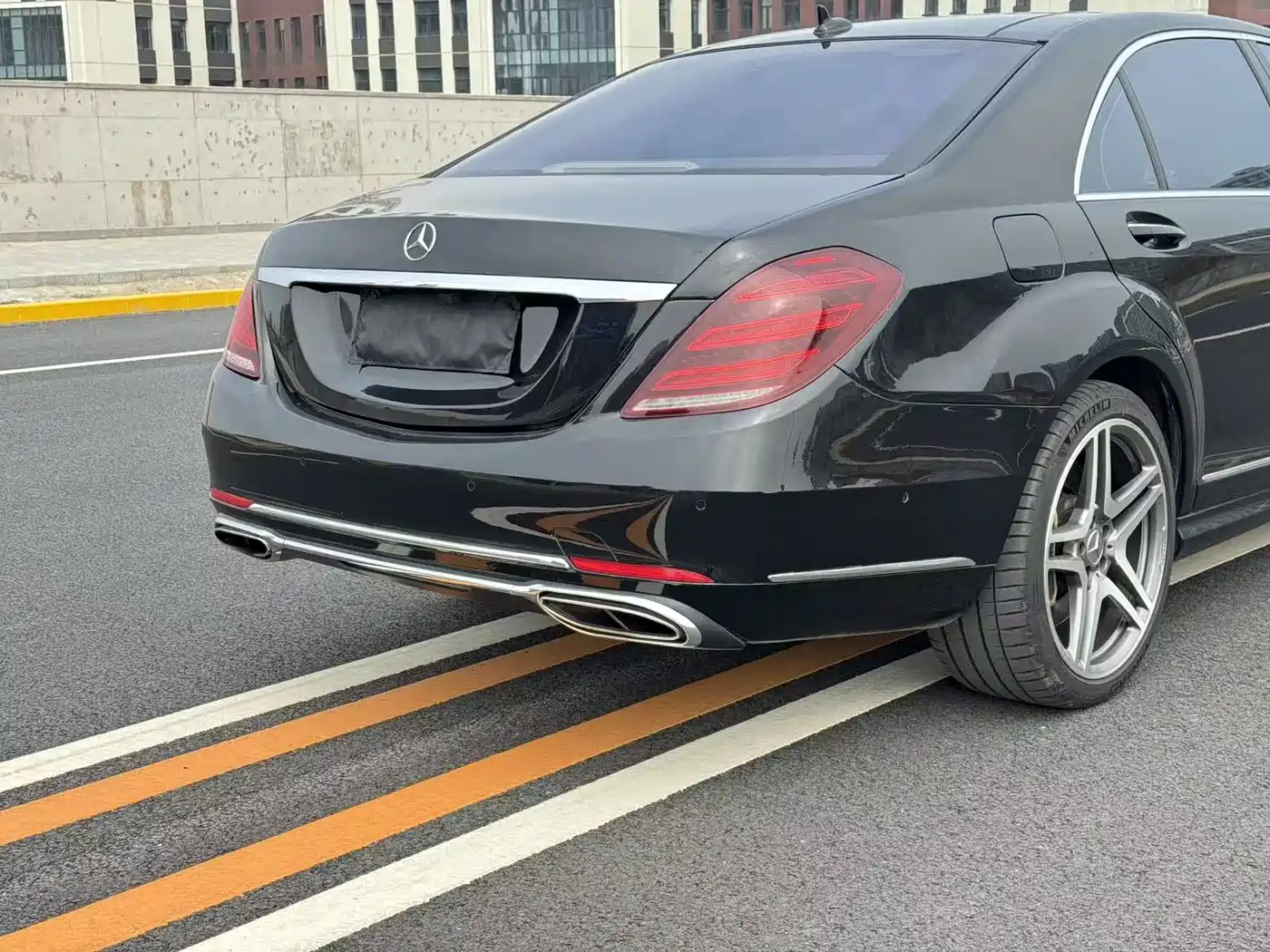 Mercedes-Benz S-Class AMG 2010 AMG S 65 фото 4