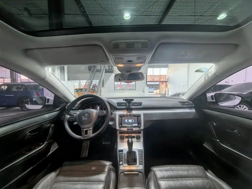 Volkswagen FAW-Volkswagen CC 2016 Model 2.0TSI Ultimate фото 8