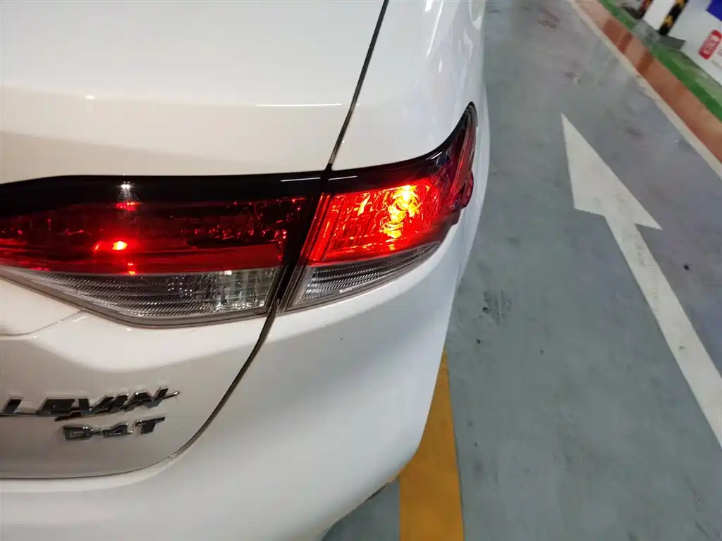 Toyota Levin 2022 185T CVT Luxury Edition фото 22
