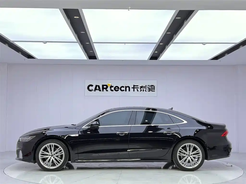 Audi A7L 2024 45 TFSI quattro Premium Luxury фото 2