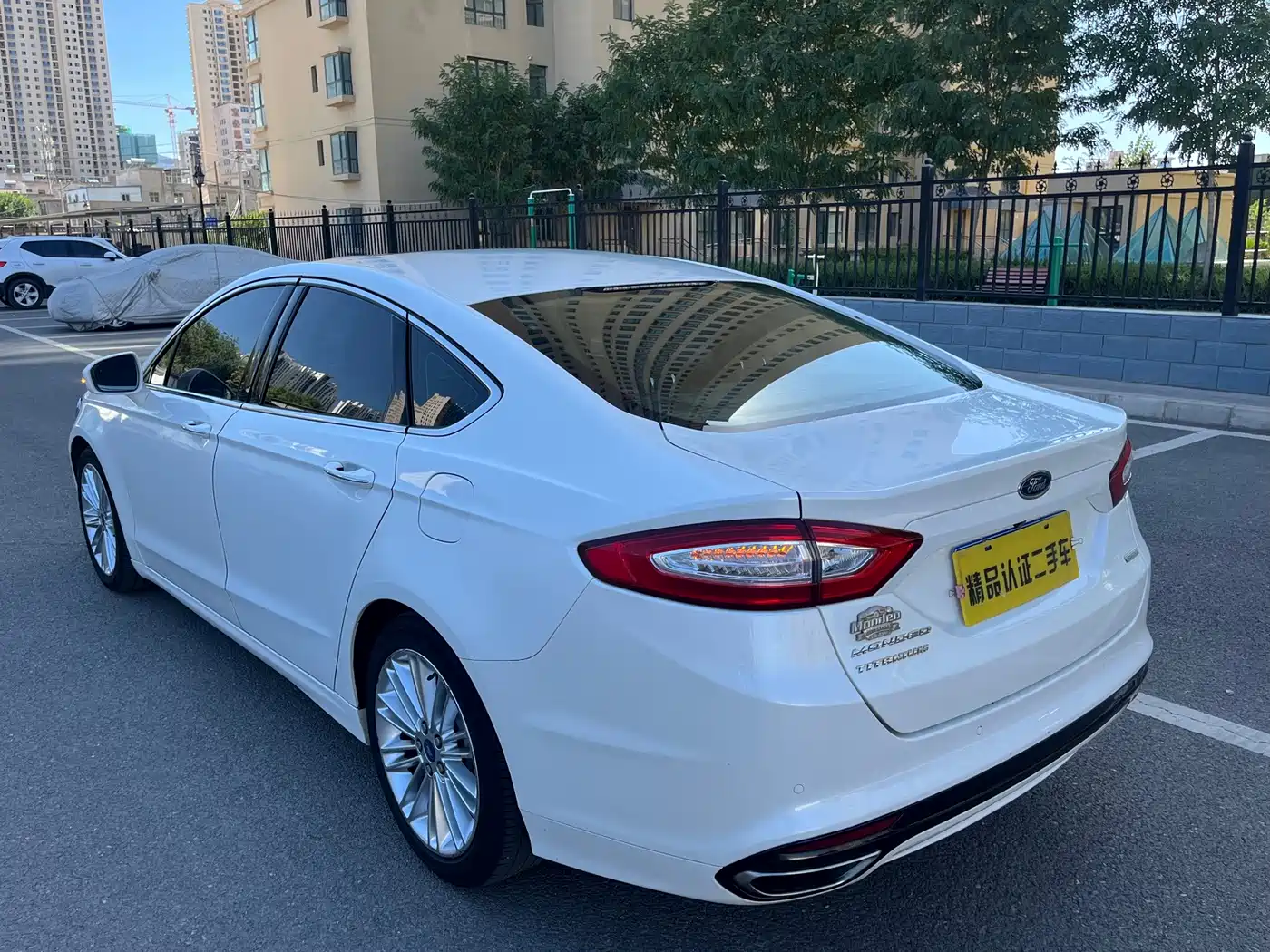 Фото 16 - Ford Mondeo