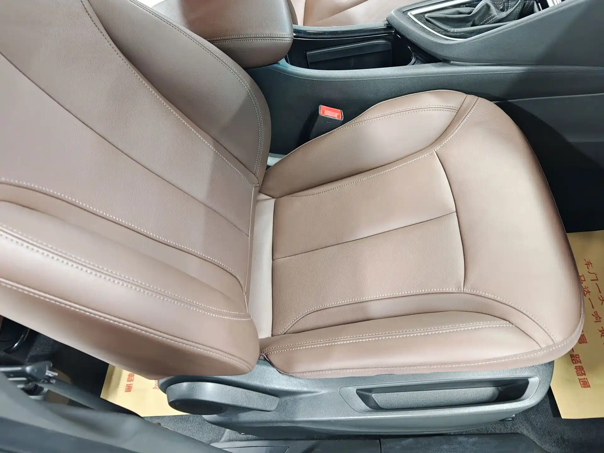 Фото 12 - Buick GL6