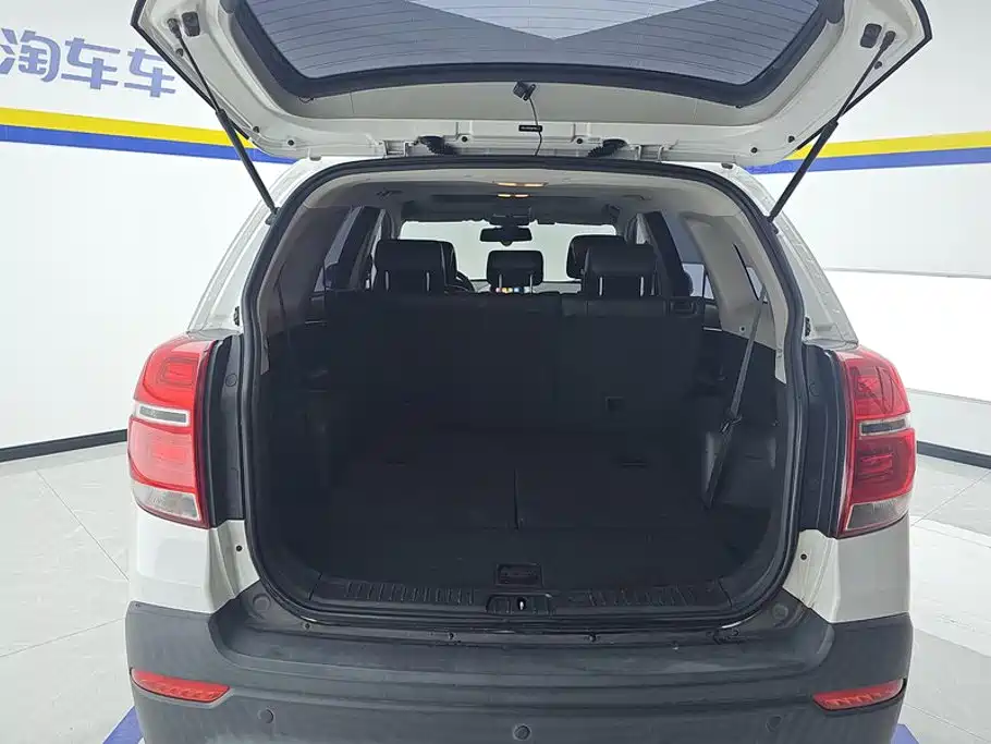 Chevrolet Captiva 2017 2017 2.4L 2WD Luxury Edition 7-Seater