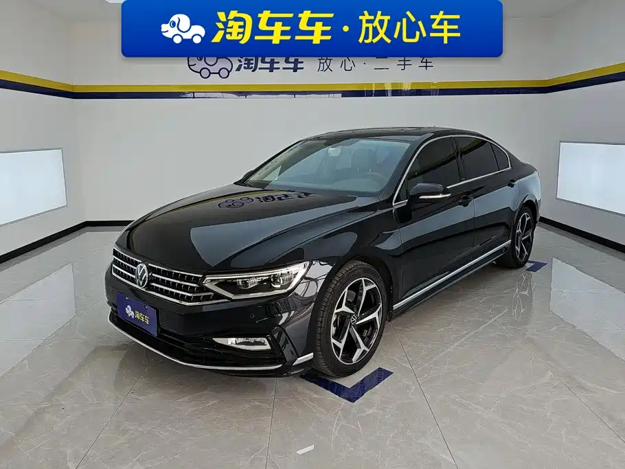 Volkswagen Magotan 2023 2 Million Units Anniversary Edition 330TSI DSG Leading Type