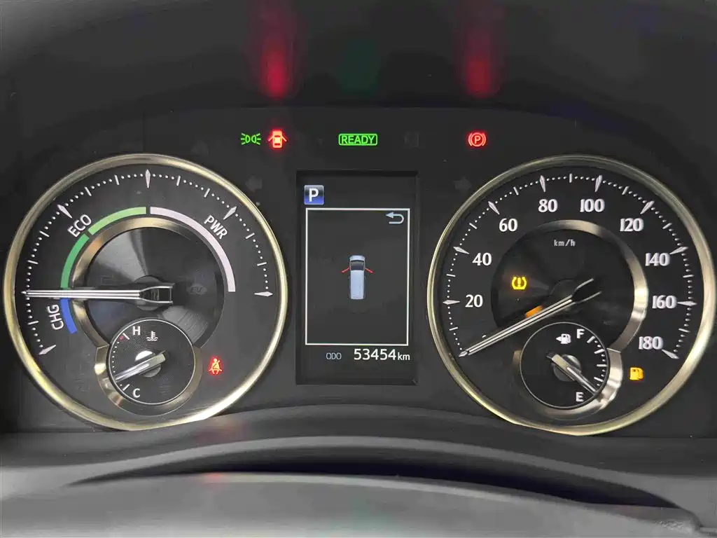 Фото 20 - Toyota Vellfire